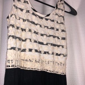 black and white floral maxi dress